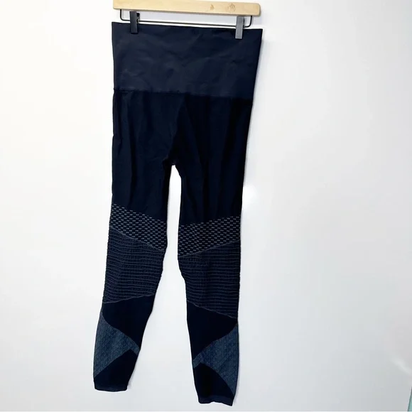 Spanx Look At Me Now Seamless Moto Leggings Indigo Blue Size XL - Picture 11 of 11